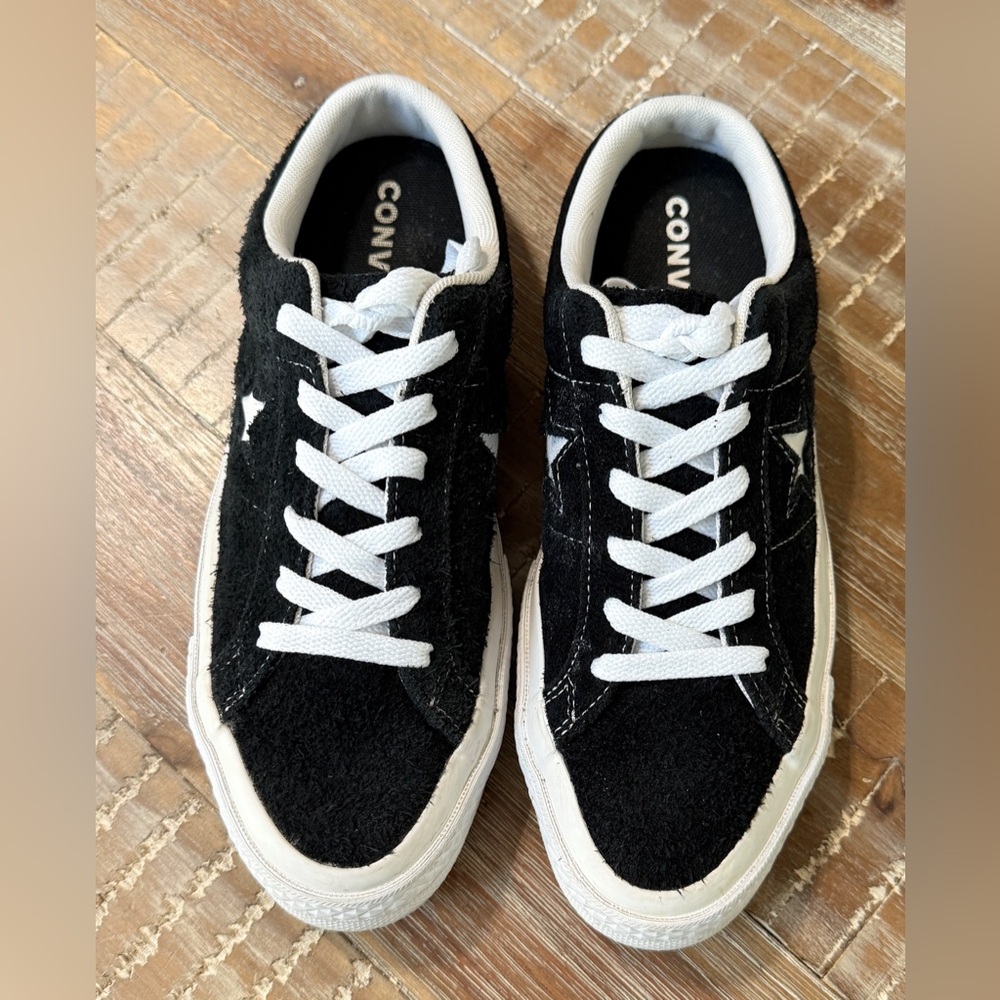 Converse Black and White One Star Low Top Sneakers - Picture 2 of 7